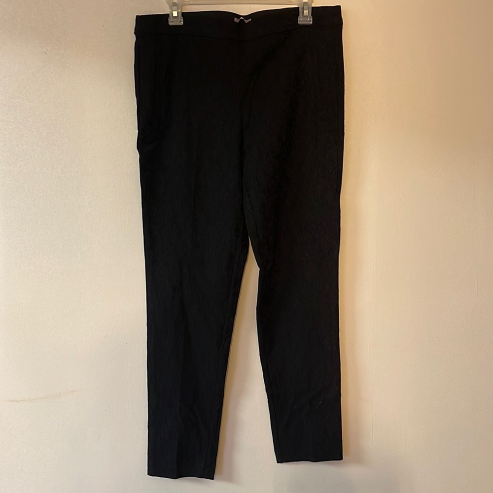 Woman’s Decorative Leggings by Maurice’s - Size L - Brand New